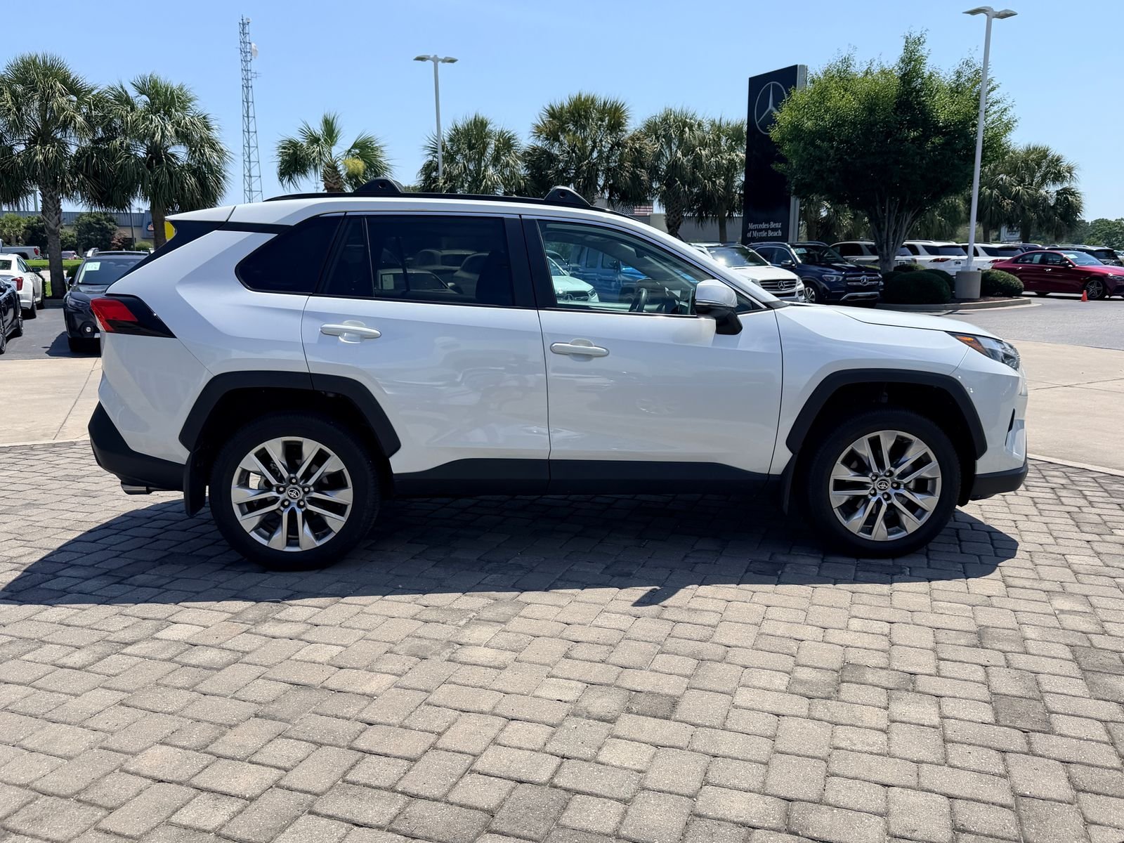 Used 2024 Pearl Toyota XLE Premium image 7