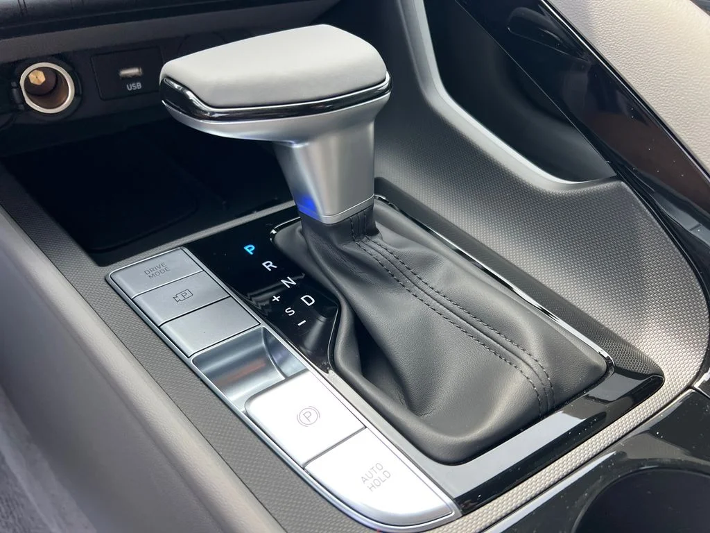 2025 Hyundai Elantra Blue - Photo 30