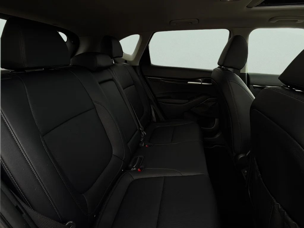 Used 2024 Pluton Blue Kia SX image 22