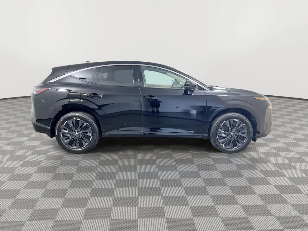 New 2026 Super Black Nissan Platinum image 9