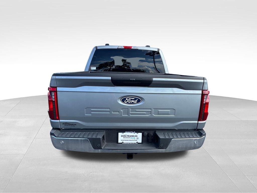 Used 2025 Silver Ford XLT image 4