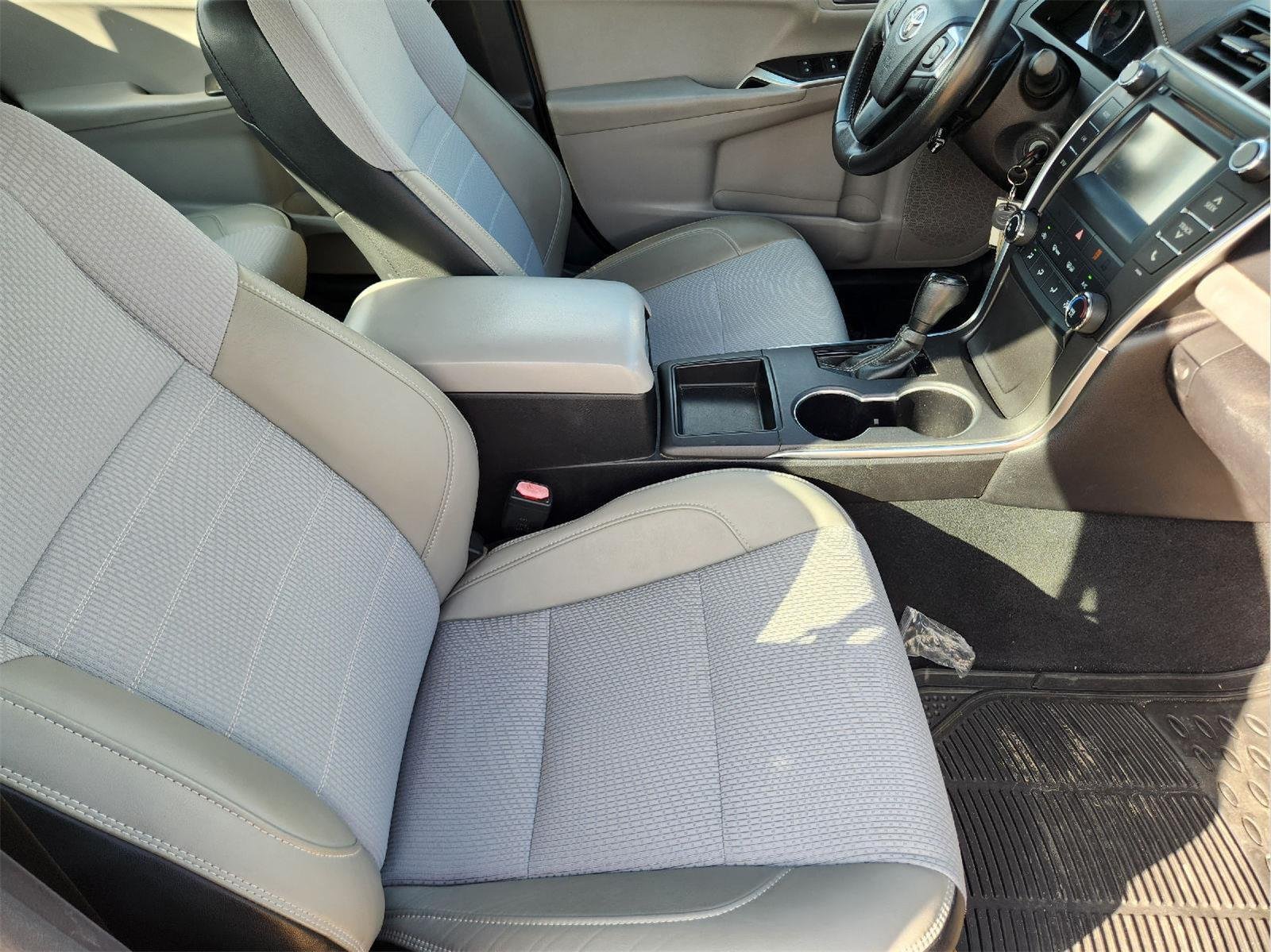 Used 2016 Midnight Black Metallic Toyota SE image 14