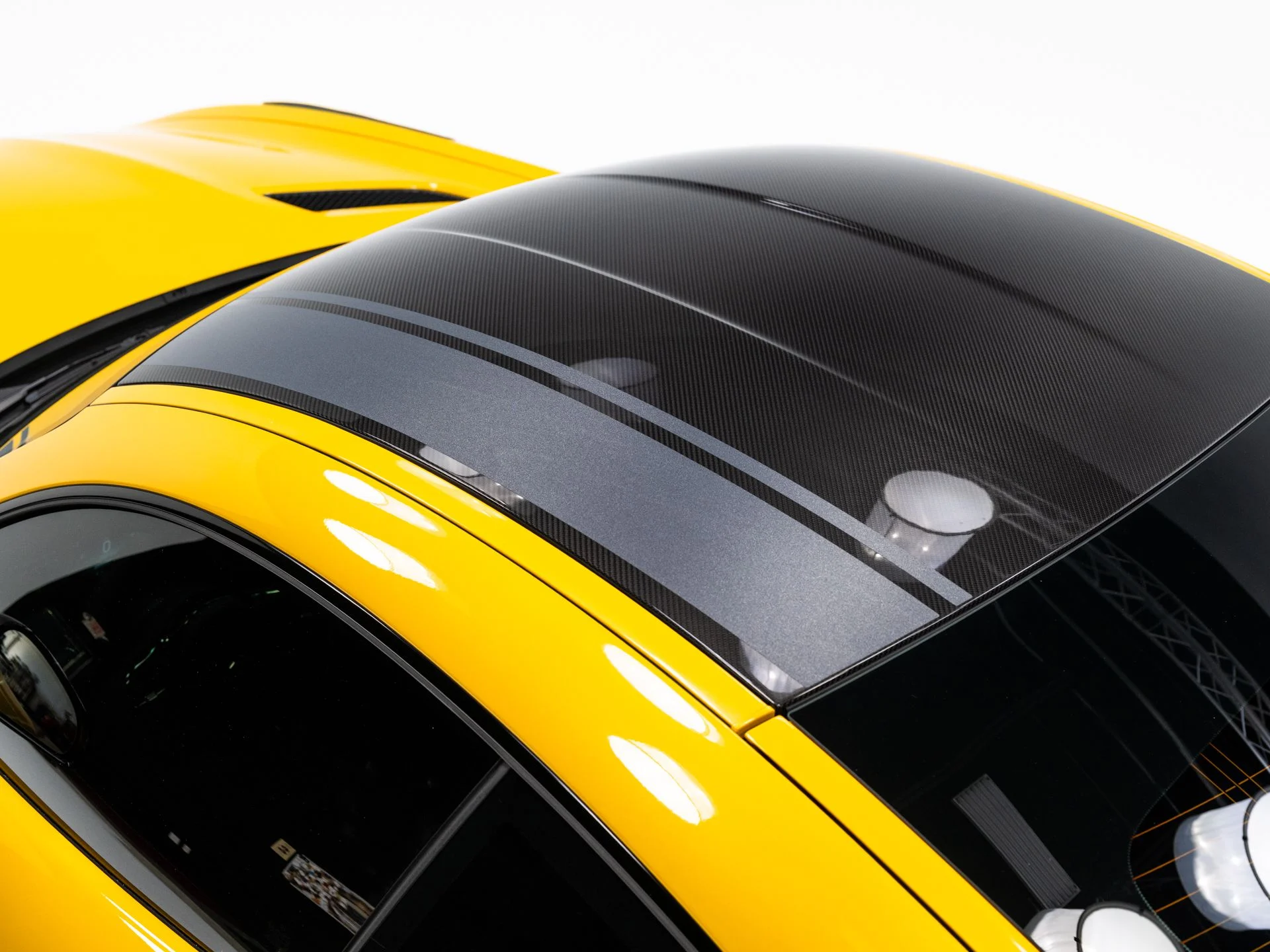 Used 2020 AMG Solarbeam Yellow Metallic Mercedes-Benz R image 18