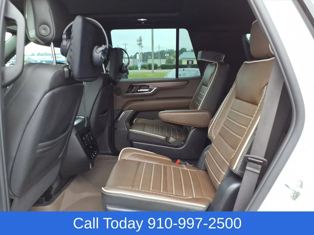 Used 2025 Summit White GMC Denali Ultimate image 26