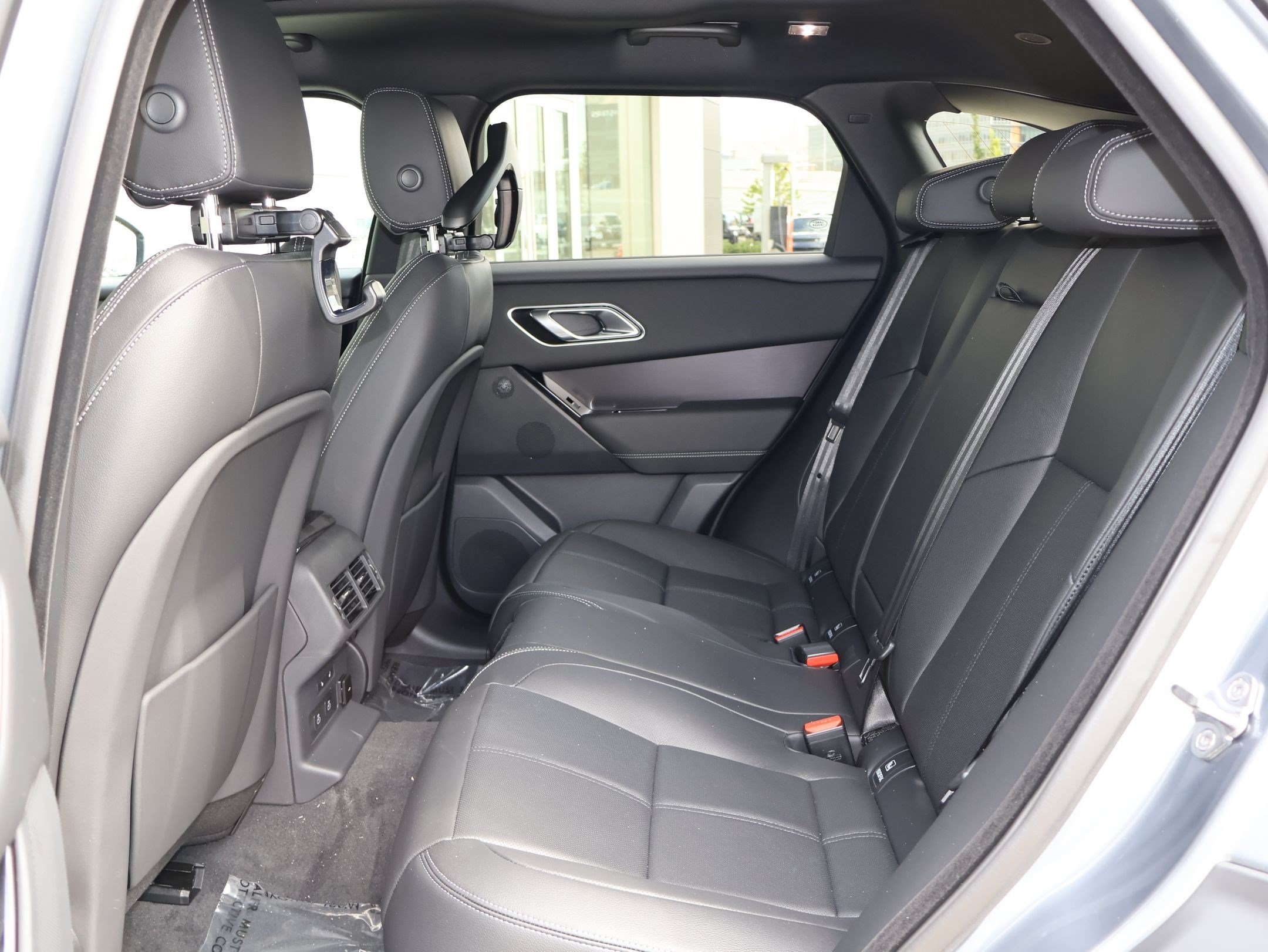 New 2026 Zadar Grey LAND ROVER Belgravia Edition image 16