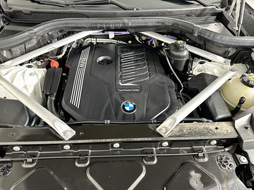Used 2022 Alpine White BMW xDrive40i image 31