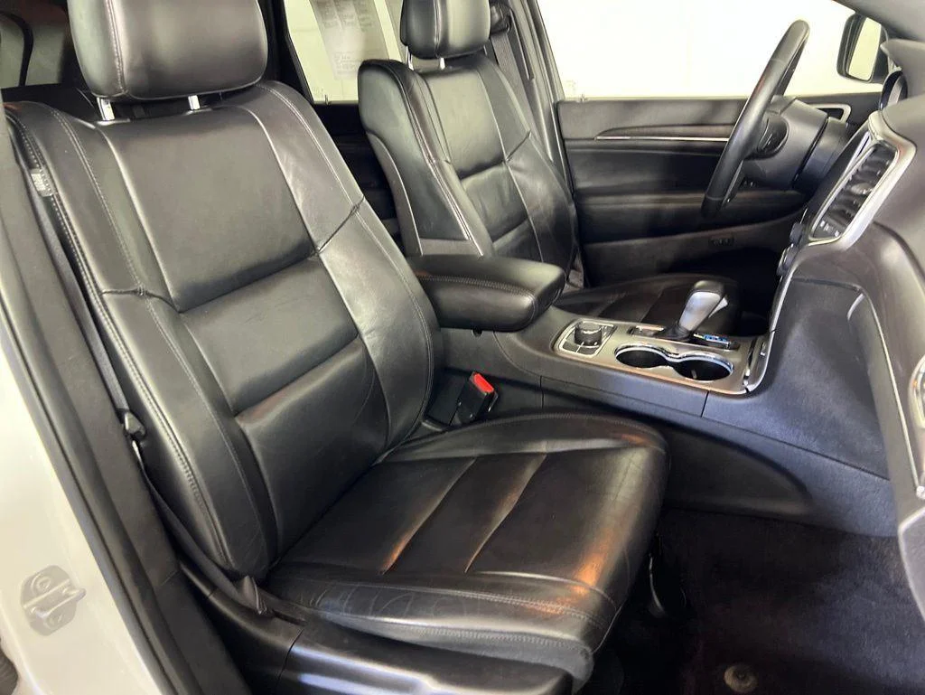 Used 2018 Bright White Clearcoat Jeep Limited image 8