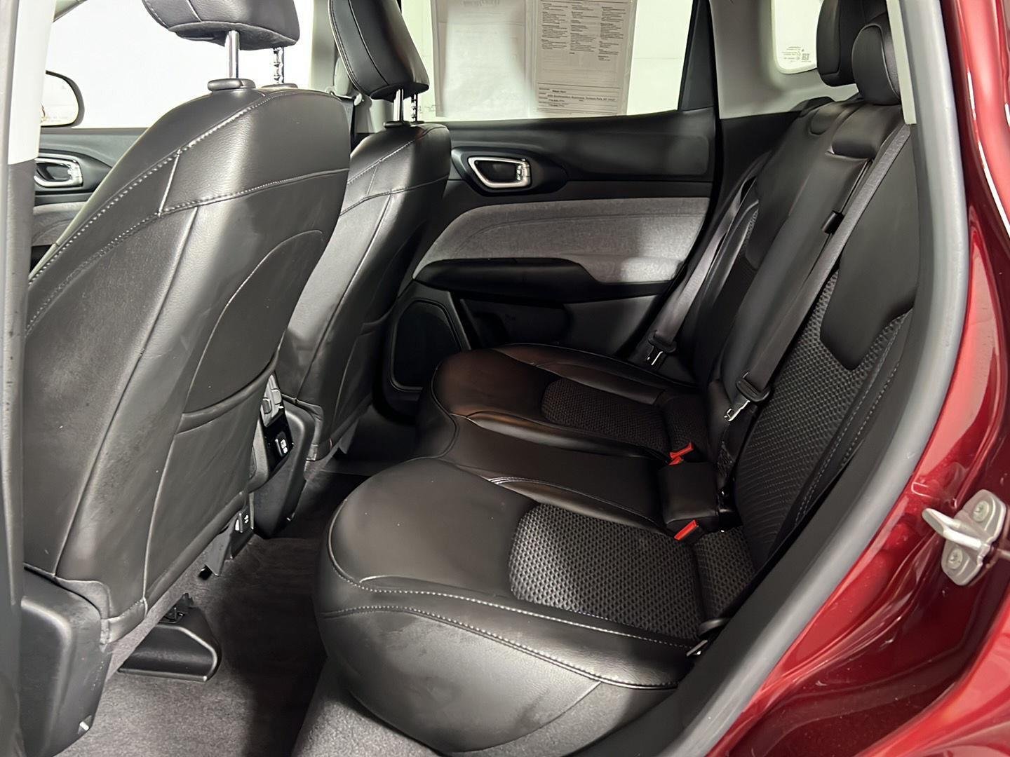 Certified Used 2022 Velvet Red Pearlcoat Jeep Latitude image 21