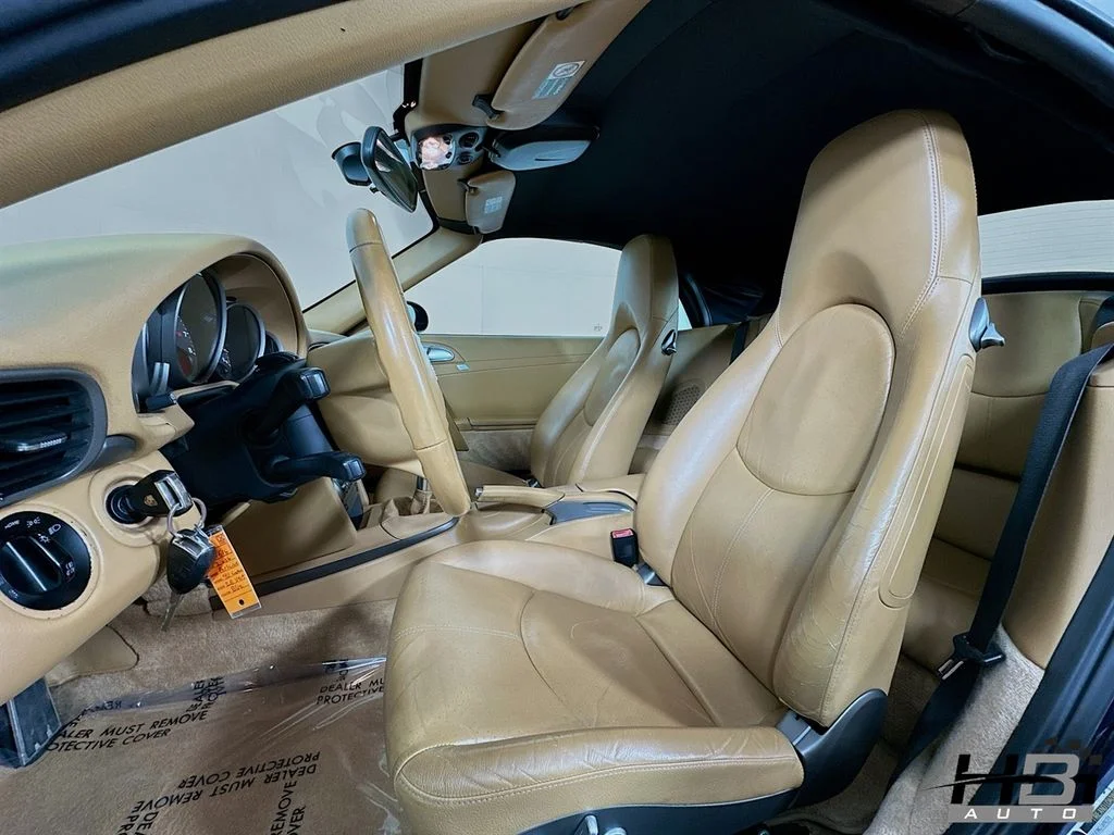 Used 2006  Porsche Carrera image 15