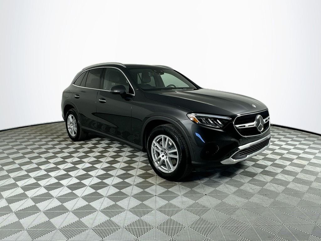 2026 Mercedes-Benz GLC GLC 300 4MATIC's photo
