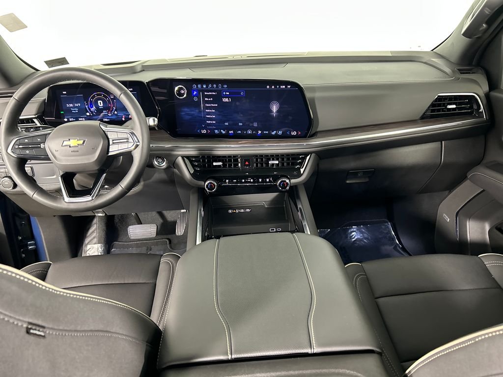 Used 2025 Blue Chevrolet Premier image 20
