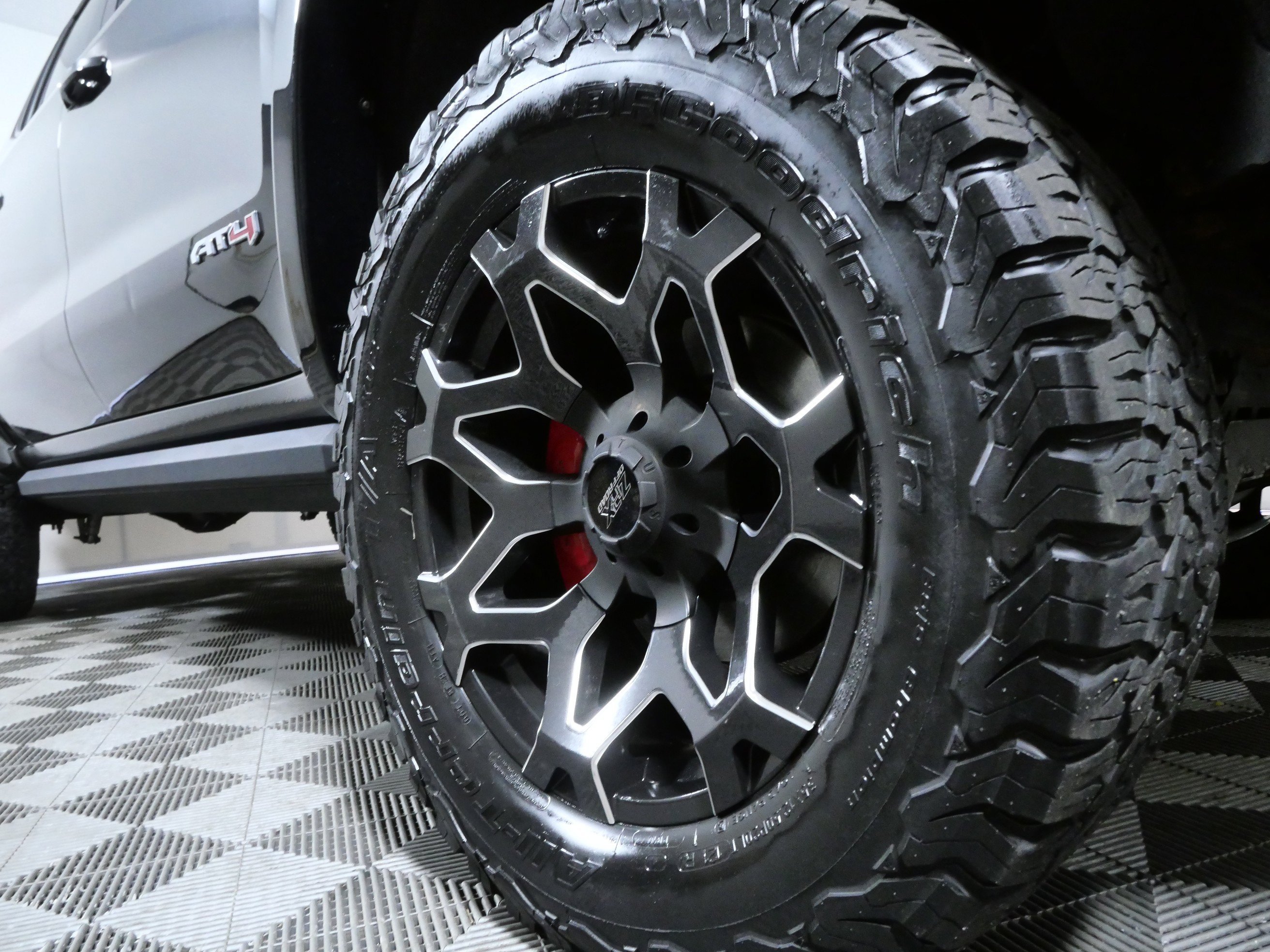 Certified Used 2020 Onyx Black GMC AT4 image 2