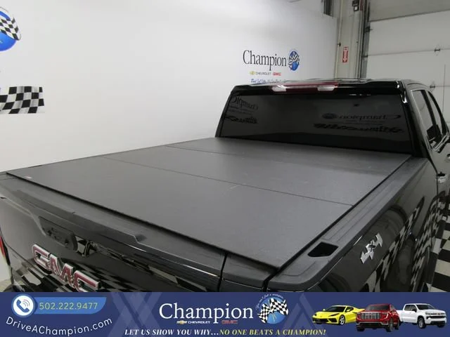 Used 2023 Onyx Black GMC SLT image 15