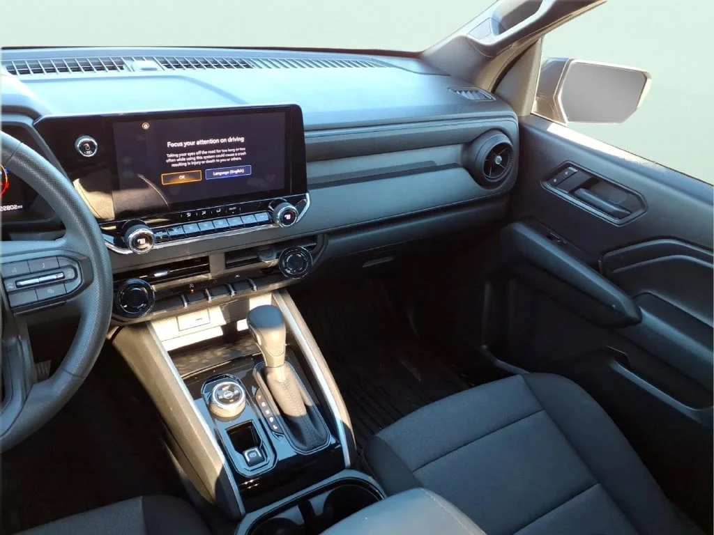 Used 2025 Brown Chevrolet Trail Boss image 17