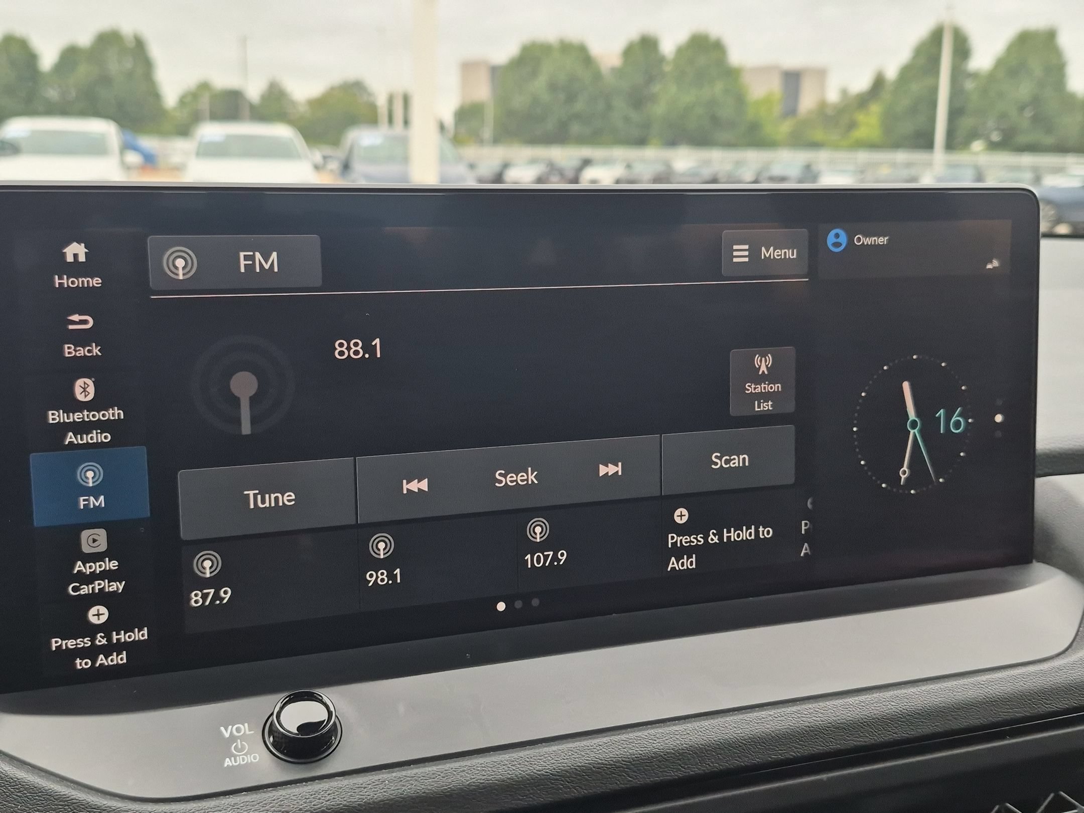 2025 Honda Accord Hybrid EX-L - Photo 18