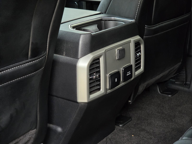 Used 2019 Gray Ford Lariat image 22