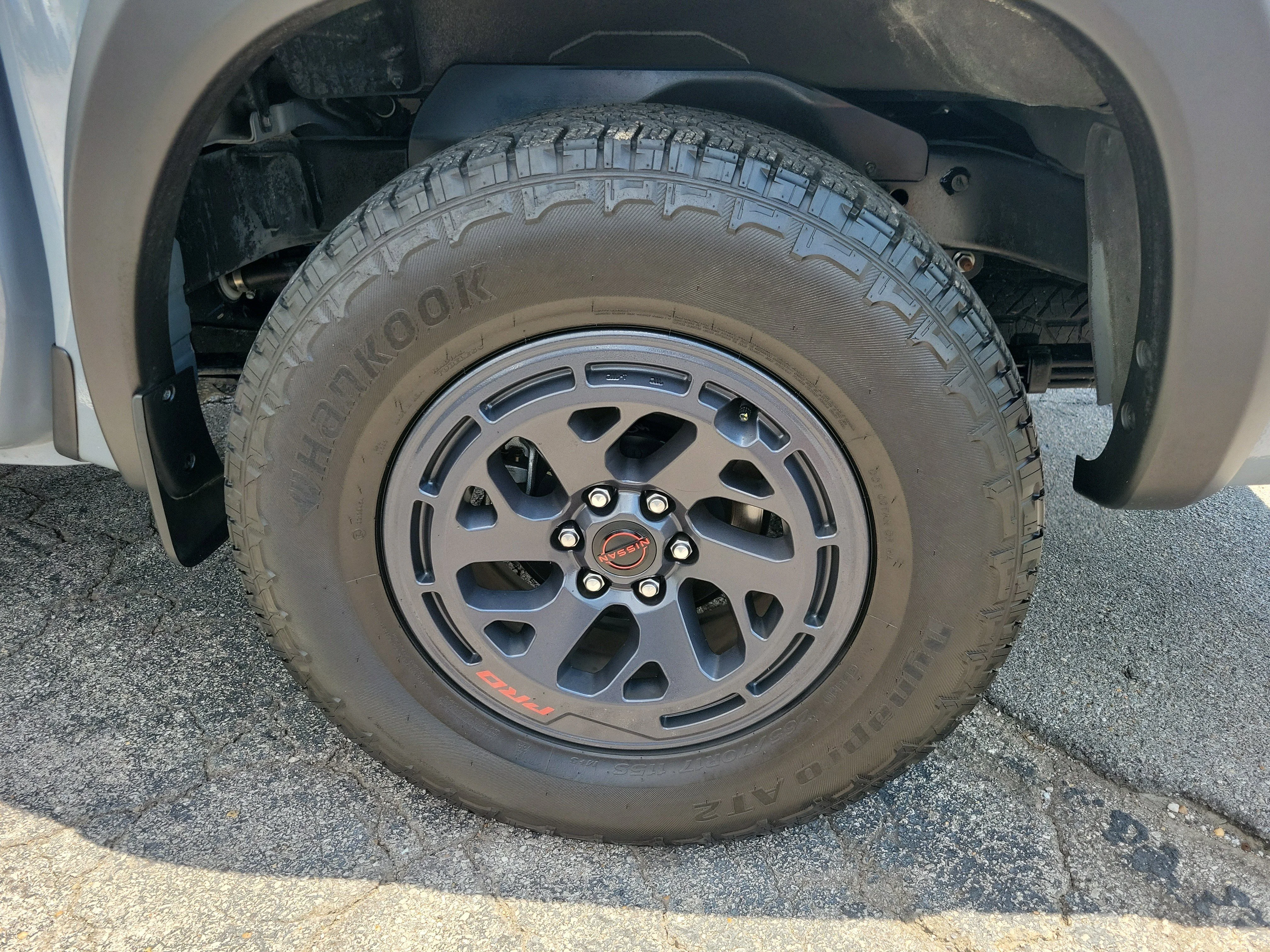 Used 2025 Boulder Gray Pearl Nissan PRO-X image 25