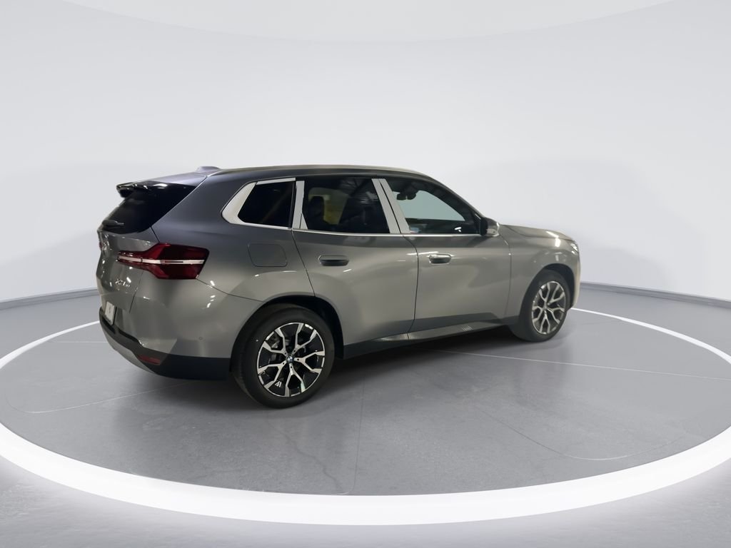 Used 2026 Gray Metallic BMW 30 xDrive image 8