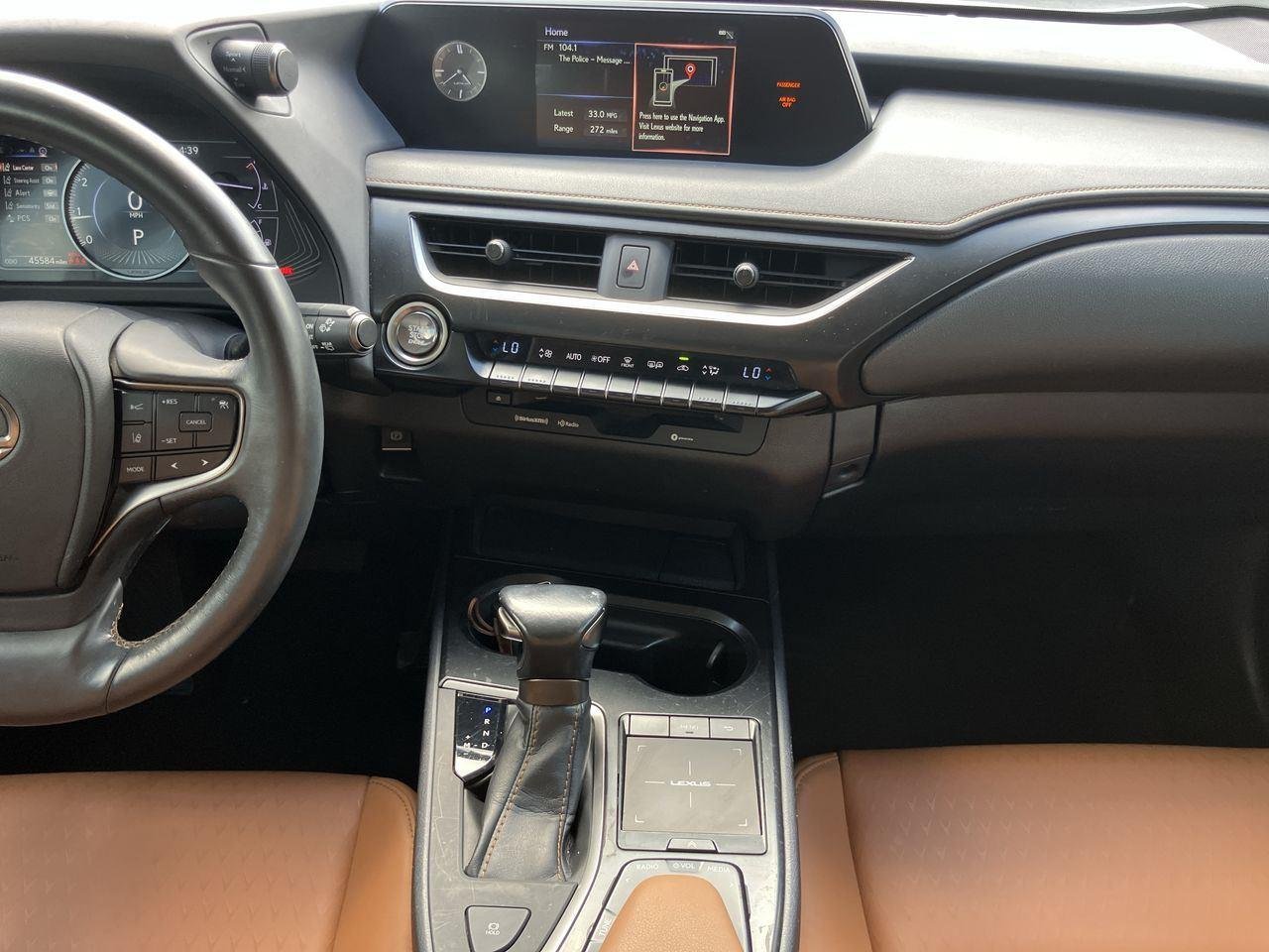Used 2020 White (Eminent White Pearl) Lexus 200 image 17