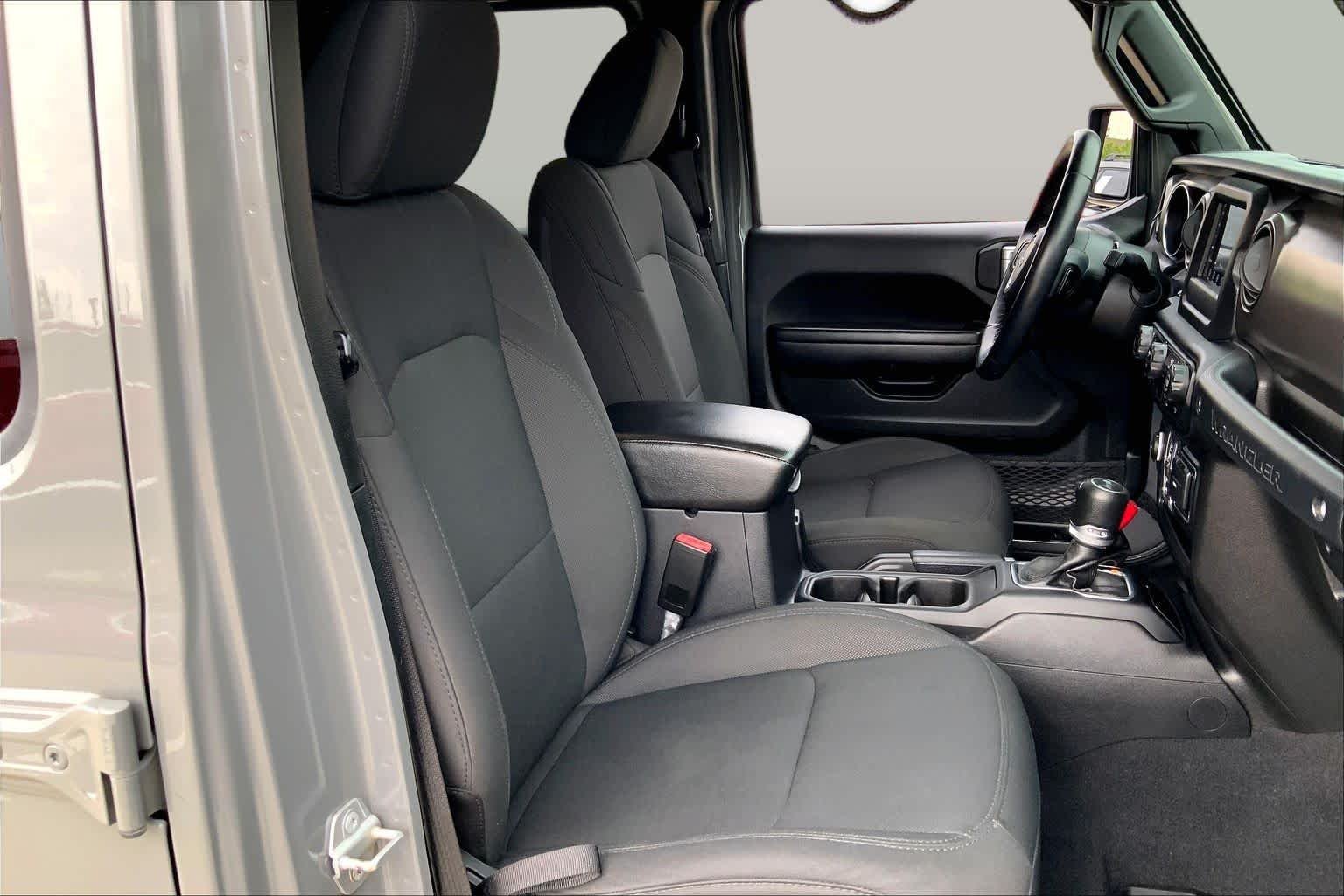 Used 2021 Sting-Gray Clearcoat Jeep Unlimited Willys image 9