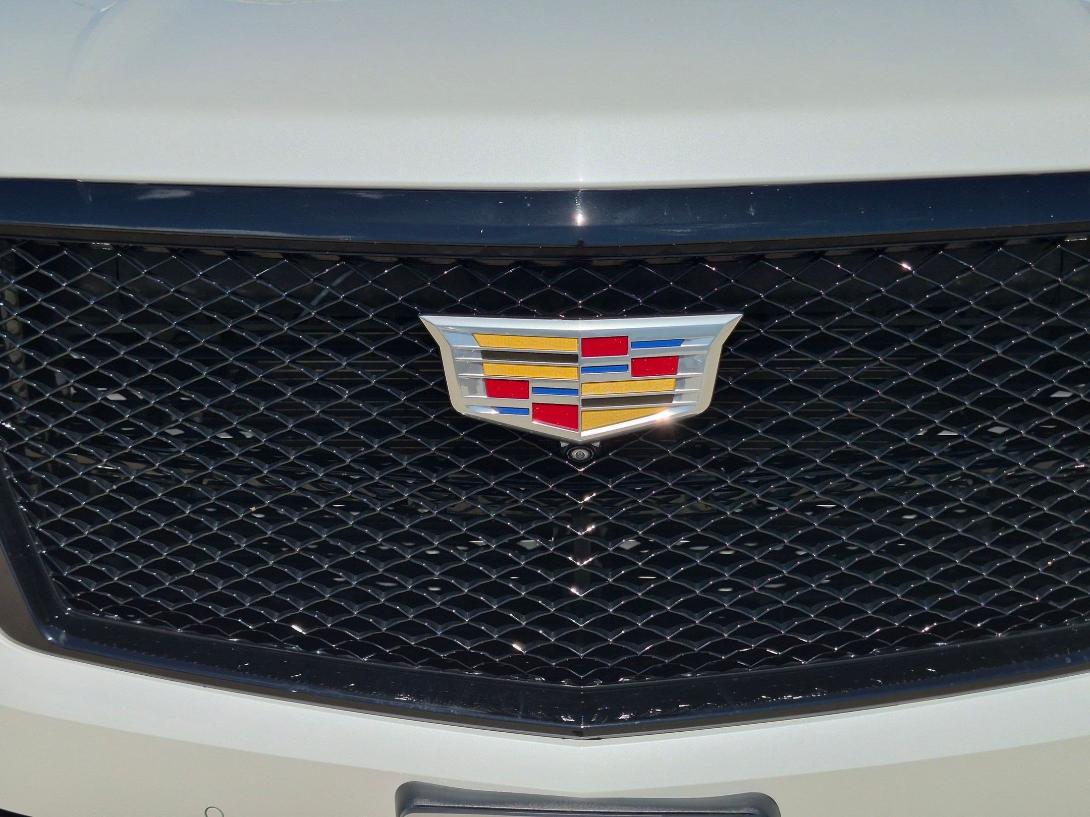 Used 2022 Crystal White Tricoat Cadillac Sport Platinum image 9