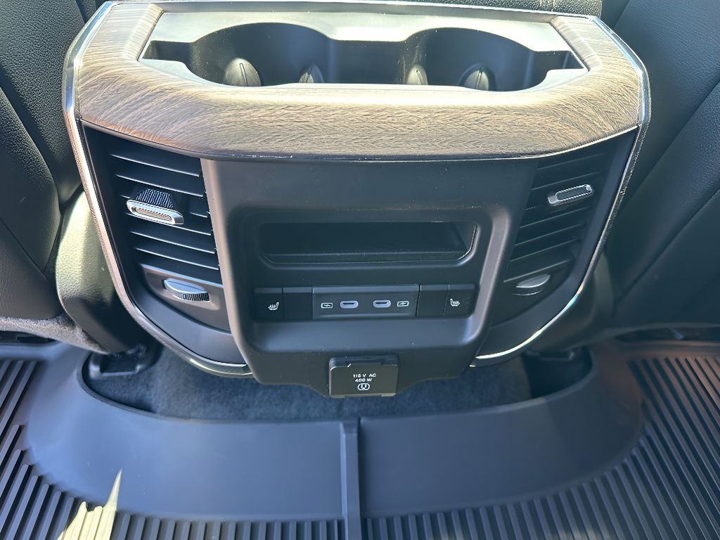 New 2026 Granite Crystal Metallic Clear-Coat Exterior Paint RAM Laramie Hemi 4x4 Crew Cab image 15