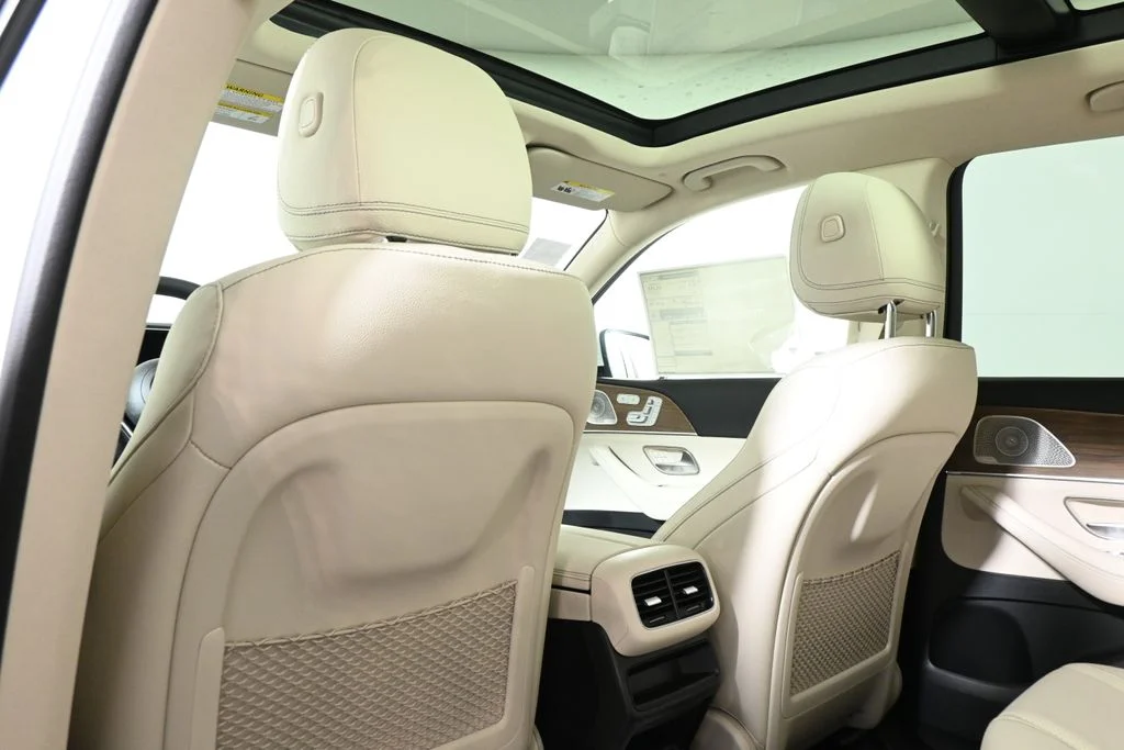 Used 2026 White Mercedes-Benz GLE 450 image 30