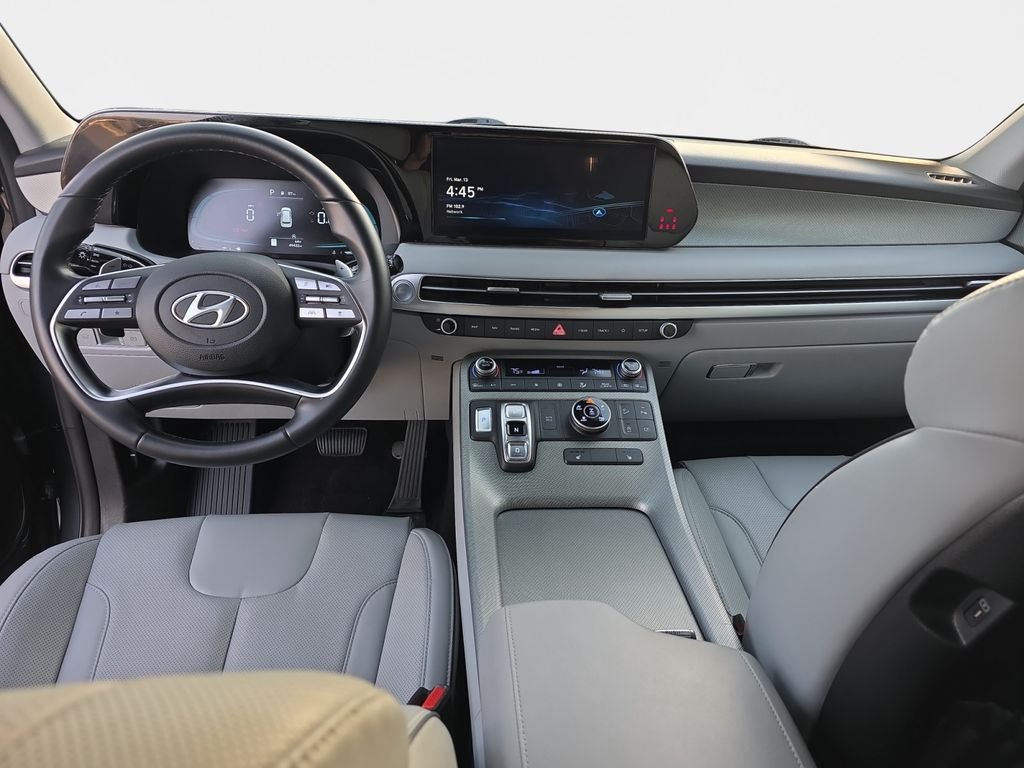 Used 2025 Graphite Hyundai SEL image 14