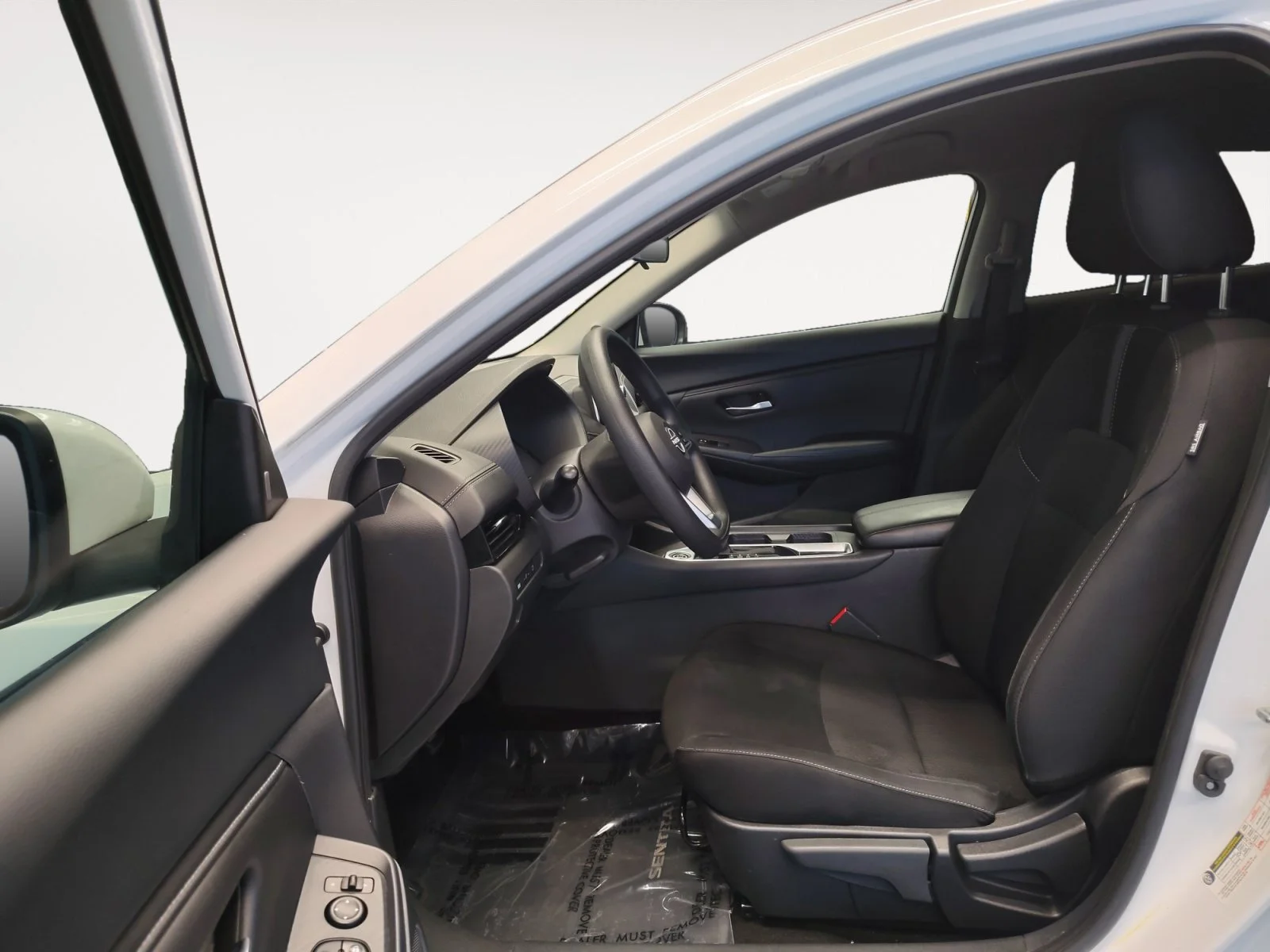 Used 2024 Aspen White Tricoat Nissan SV image 20