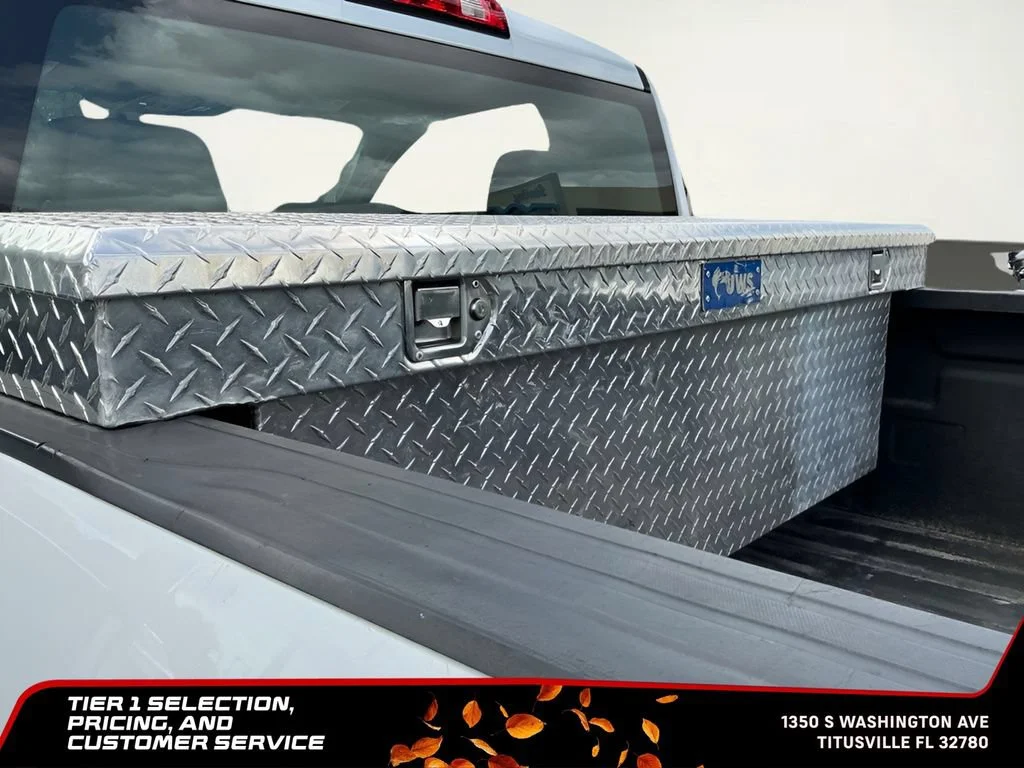 Certified Used 2021 SUMMIT WHITE GMC 2WD Regular Cab Long Bed image 16