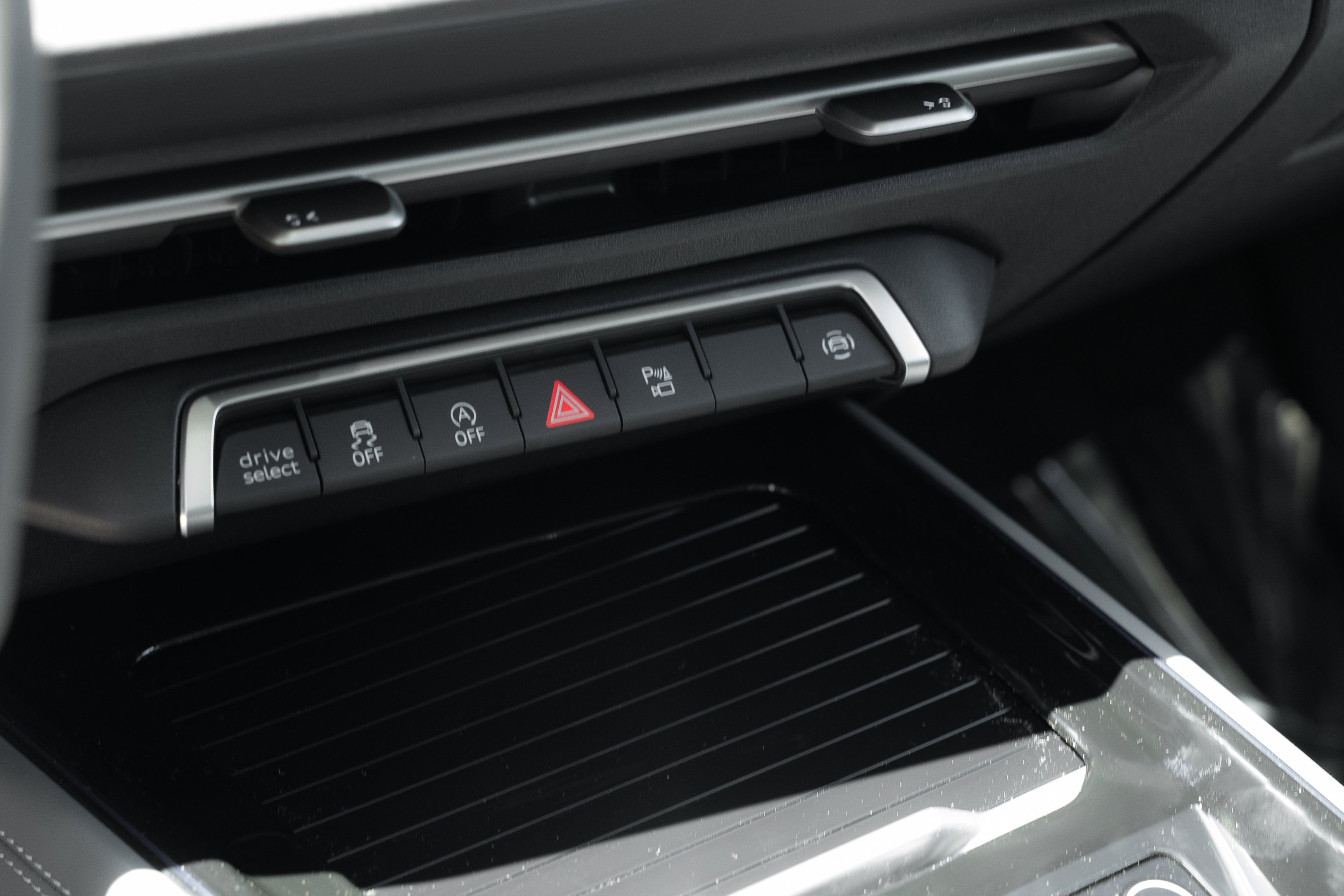 New 2026 Arrow Audi S line image 17