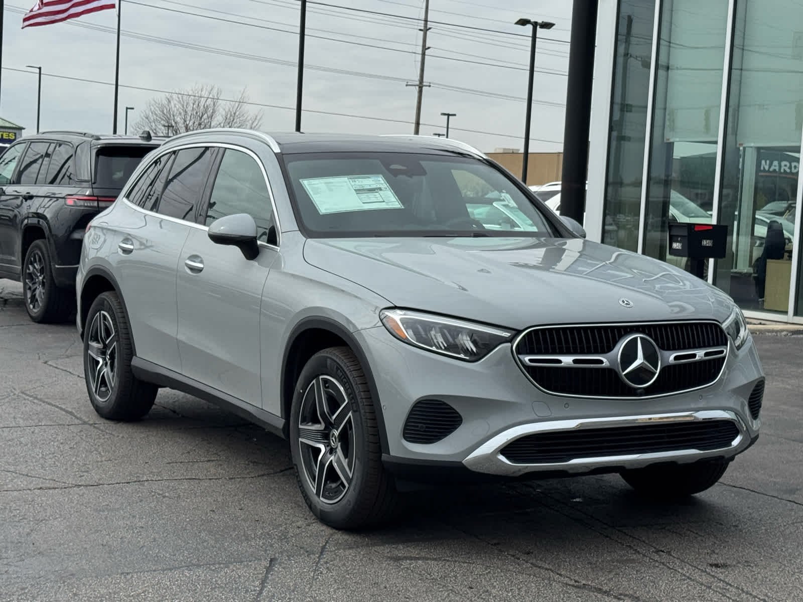 New 2026 MANUFAKTUR Alpine Grey Mercedes-Benz GLC 300 image 4