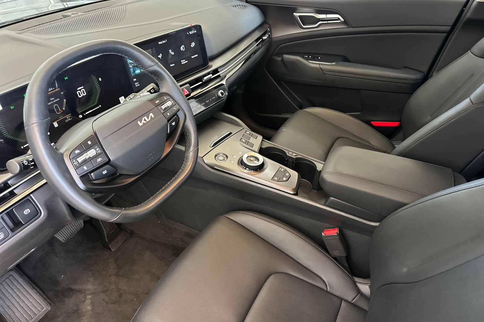 Used 2026 Black Kia EX image 10