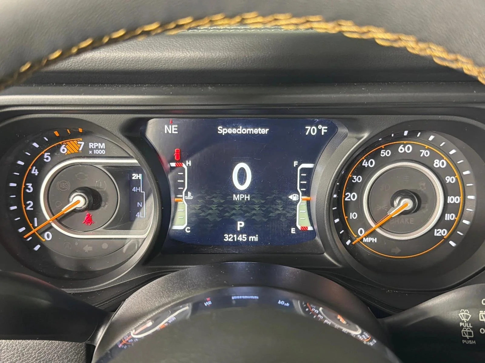 Used 2024 Green Jeep Sahara image 27