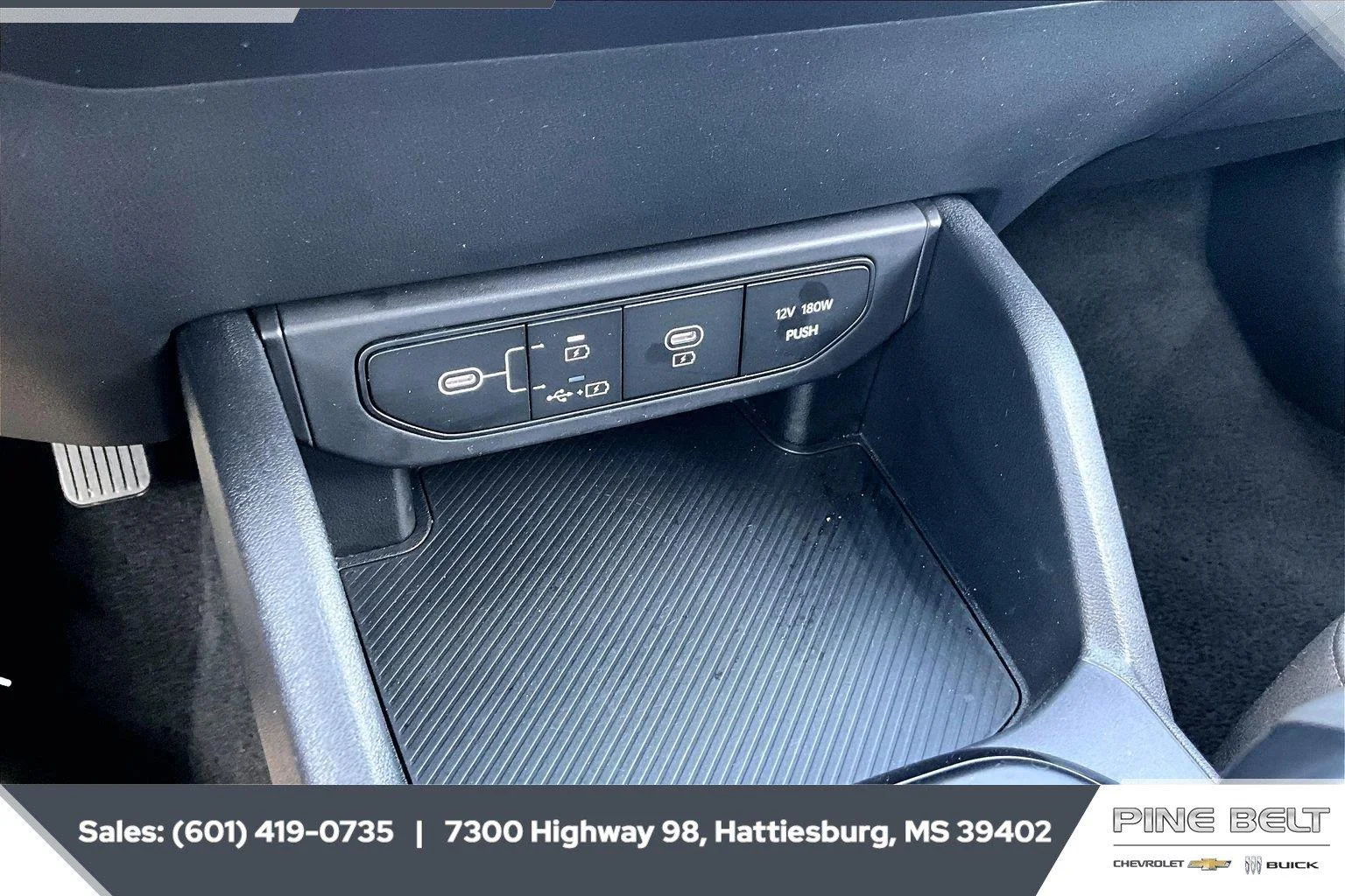 Used 2025 Interstellar Gray Kia LXS image 23