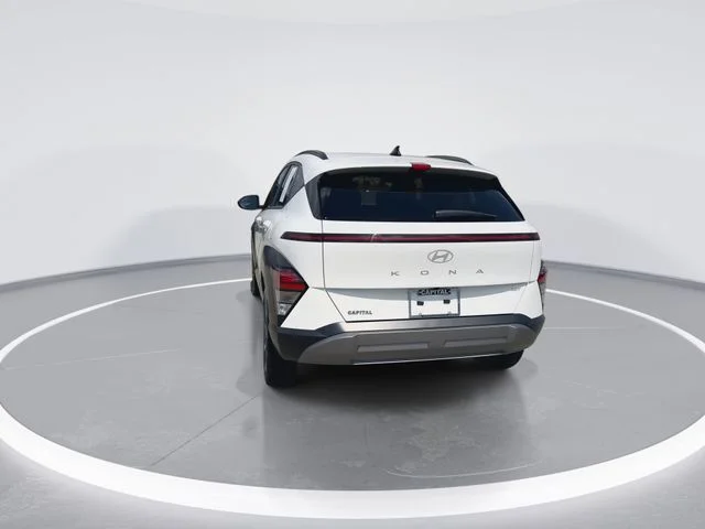 Used 2026 White Hyundai SEL Premium image 7
