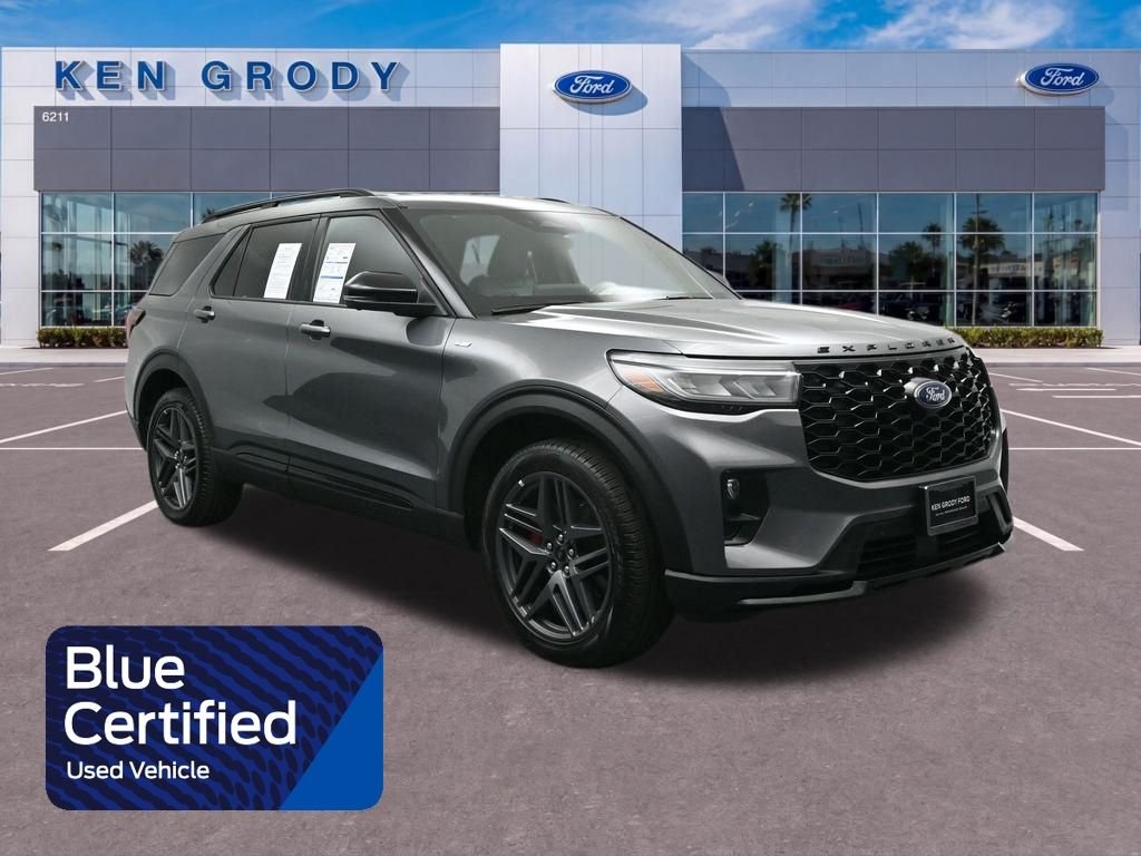2025 Ford Explorer ST-LINE 4WD (PL535)'s photo