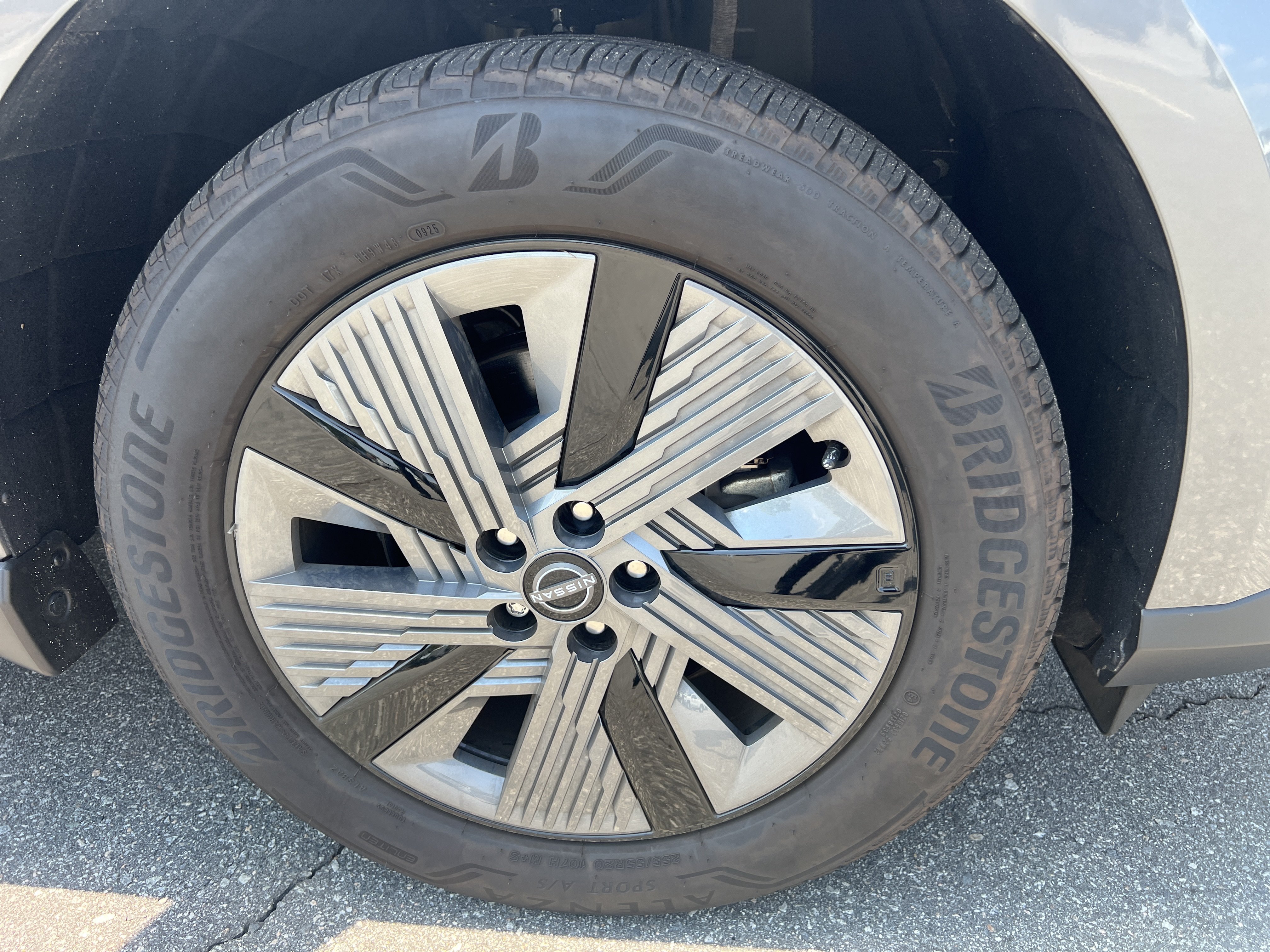 Used 2025 Gun Metallic Nissan SL image 12