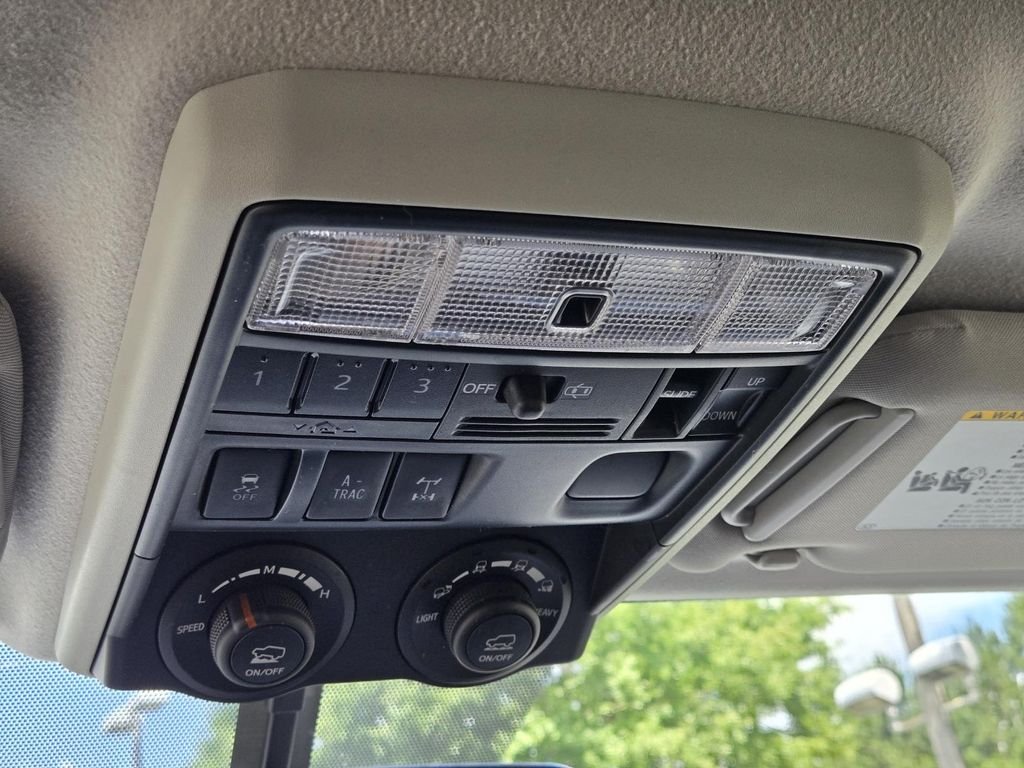 Used 2018 Silver Toyota TRD Off-Road image 33