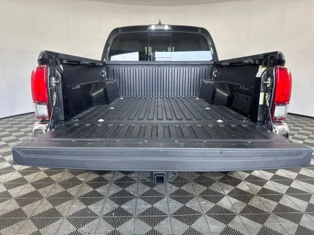 Certified Used 2020 Midnight Black Metallic Toyota SR5 image 19