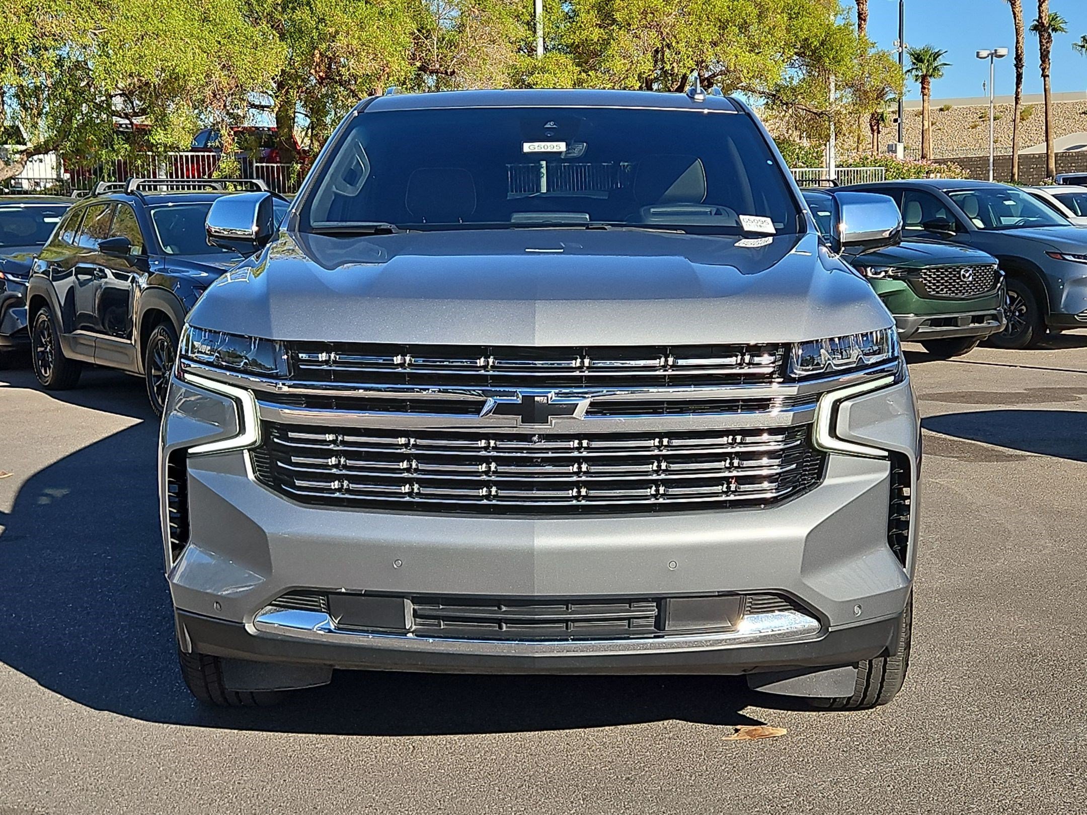 2023 Chevrolet Suburban Premier - Photo 8
