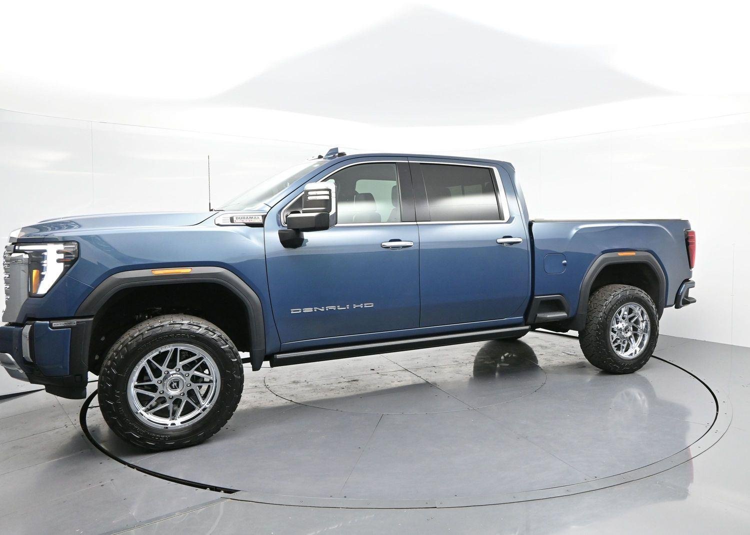 Used 2024 Downpour Metallic GMC Denali image 4