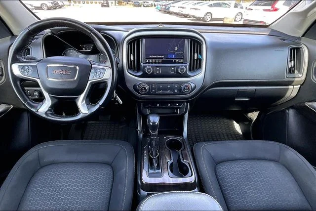 Used 2022 Blue GMC Elevation image 7