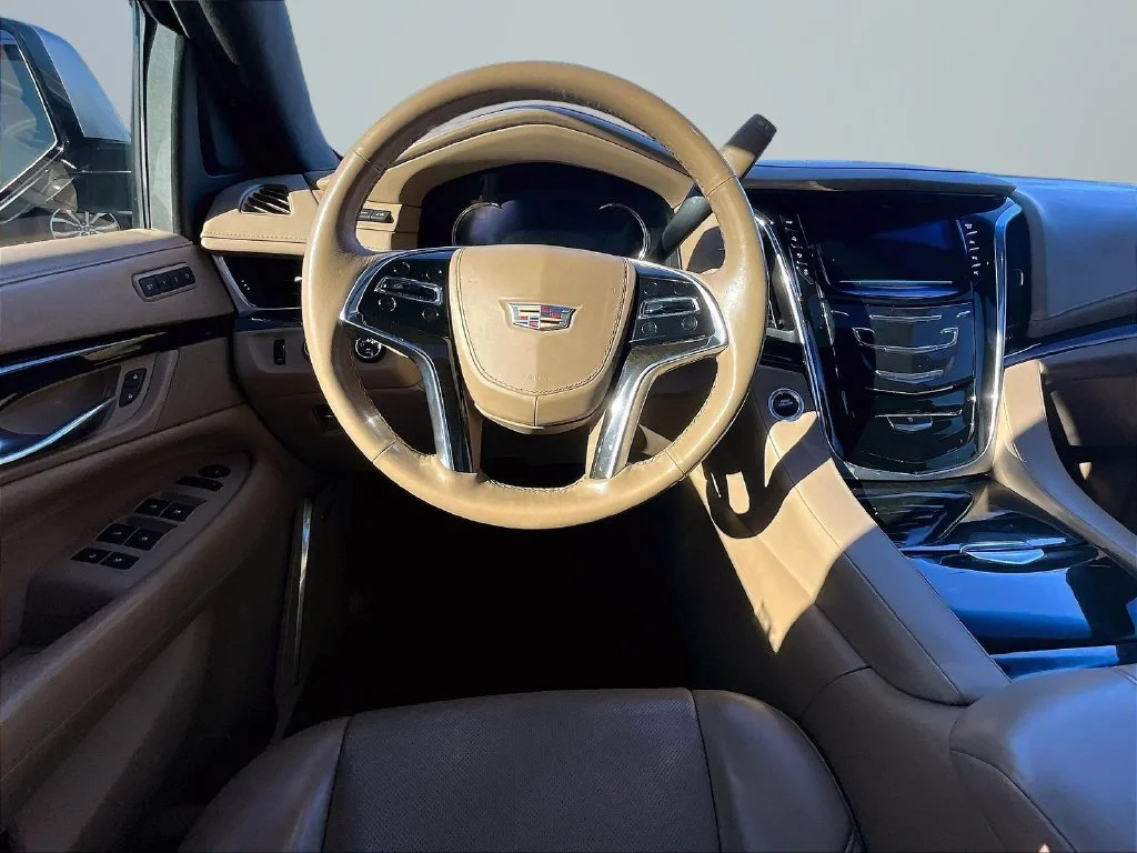 Used 2018 Silver Cadillac Platinum Edition image 5