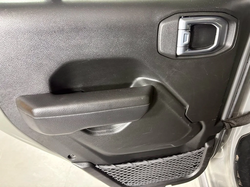 Used 2023 Gray Jeep Rubicon image 35