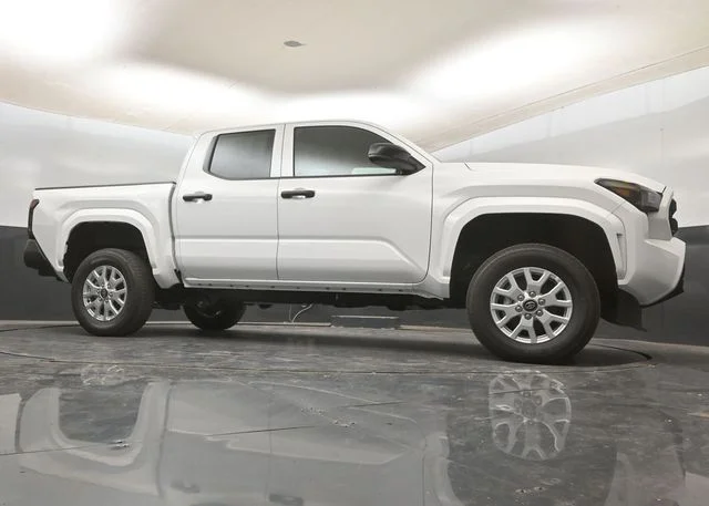 New 2026 Ice Cap Toyota  SR image 16