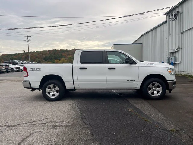 Used 2023 White Ram Big Horn/Lone Star image 3