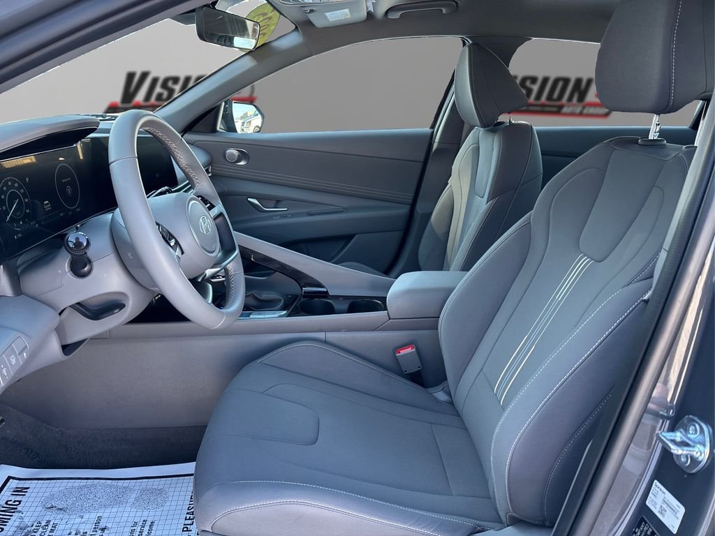 2025 Hyundai Elantra Blue - Photo 10