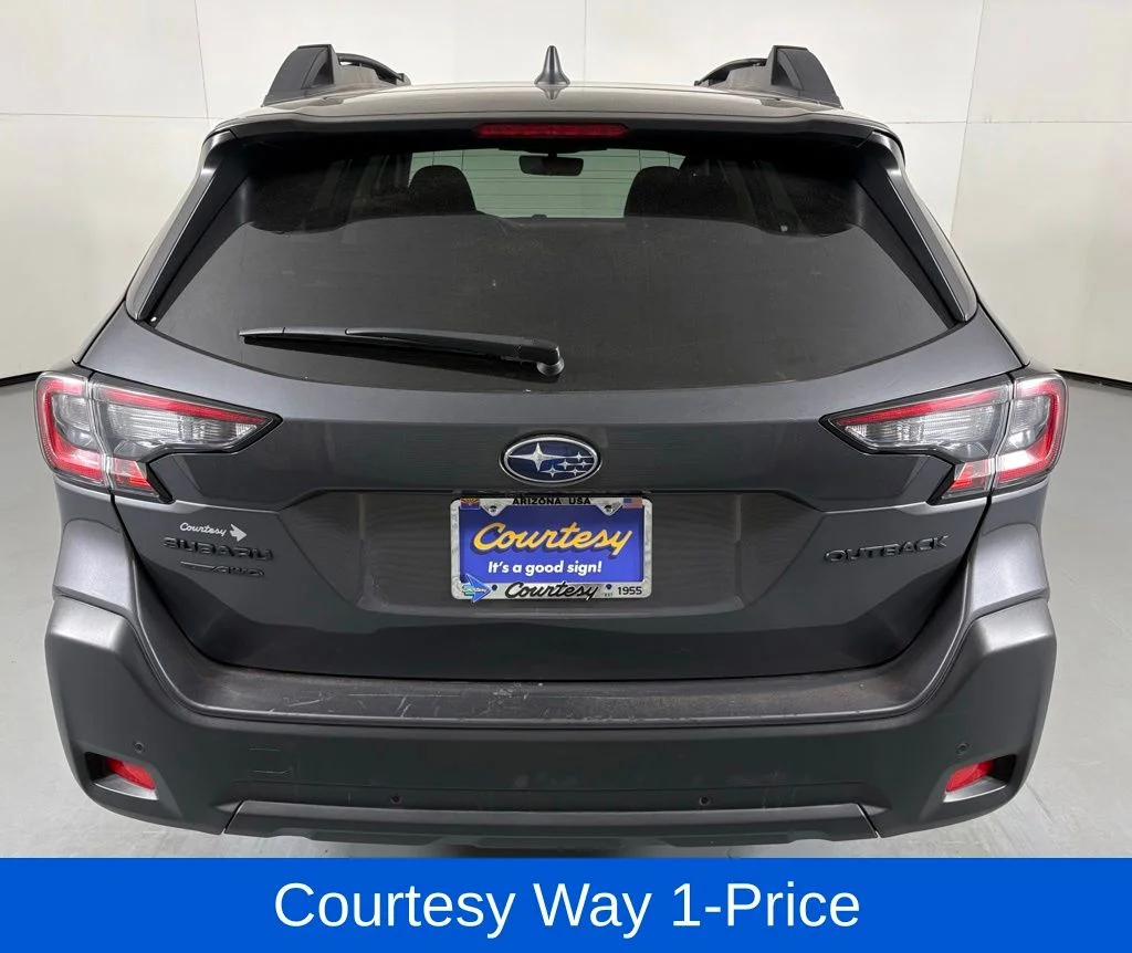 Used 2025 Gray Subaru Onyx Edition image 9