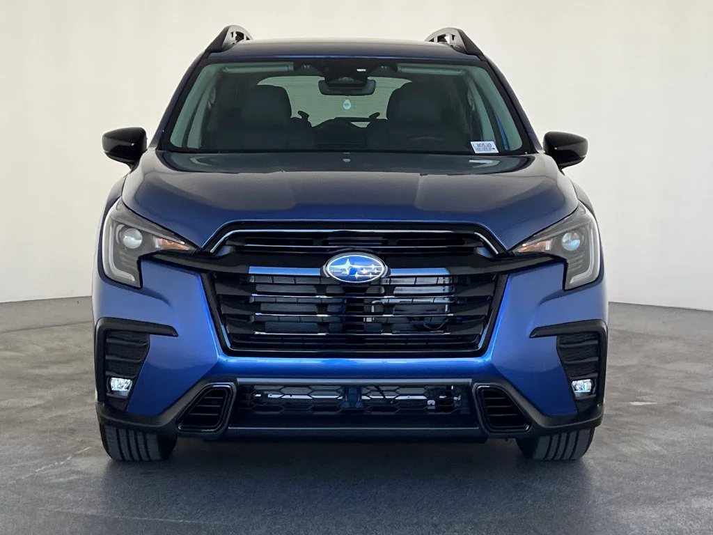 New 2027 DAYBREAK BLUE PEARL Subaru Premium 7-Passenger image 10
